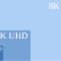 Eine Auflösung die viermal so hoch ist wie Full HD. Zu dumm nur, dass es zwar nun schon die ersten teuren Geräte gibt, aber kein Material und nicht einmal eine Idee wie man die benötigten großen Datenmengen verarbeiten soll um 4K z.B. im TV Salonfähig zu machen. Doch das ist erst einmal nicht wichtig. Beeindruckend ist nur, wie extrem echt die Auflösung auf unfreiwillige Testkandidaten wirkt, die der Firma “LG” zum Opfer gefallen sind. In einem gestellten Bewerbungsgespräch befindet sich im Hintergrund des Personalleiters ein Fenster das jedoch keines ist. Es handelt sich um einen großen Ultra HD Bildschirm der Hausmarke auf dem der Weltuntergang naht. Seit also auf der Hut wenn ihr beim nächsten Bewerbungsgespräch zu einem Elektronikkonzern eingeladen wird, der auch Fernseher produziert. Das ist nichts für schwache Nerven, befürchte ich.