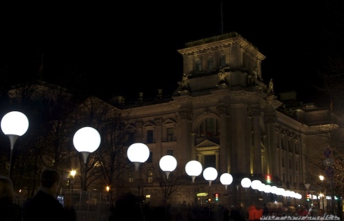 Lichtinstallation zum 25. Jahrestag des Berliner Mauerfalls