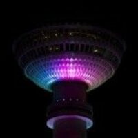 Es ist schon wieder ein paar Tage her, seit das 10. (und wohl wärmste) Festival of Lights in Berlin stattgefunden hat. Doch das was bleiben wird, sind die Erinnerungen und natürlich auch die Fotos die während des Lichtspektakels von mir (und vielen anderen ) gemacht wurden. Ebenfalls lange her ist die letzte Aktualisierung von MOTIVHIMMEL, was einfach an meiner miserablen Zeit- und Prioritätsplanung liegt. Das habe ich mit dem heutigen Tag mal wieder etwas geändert und freue mich euch mitzuteilen, dass auf MOTIVHIMMEL eine kleine Auswahl an Eindrücken des Festival of Lights 2014 zu sehen sind. Besonders stolz bin ich auf das gelungene Experiment, mit dem iPhone einige Timelapse Aufnahmen zu machen. Am Ende sind hier gute 6 Minuten Filmmaterial zusammengekommen, welche ich auf Vimeo veröffentlicht habe. Das Video ist ebenfalls auf MOTIVHIMMEL verlinkt, kann aber auch für die ganz bequemen direkt hier im Beitrag abgerufen werden. Hier eine Vorschau auf das, was euch […]