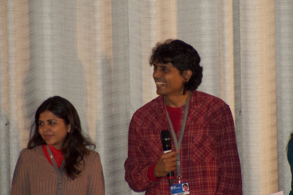 Regisseur Nagesh Kukunoor (r.) und seine Produzentin Elahé Hiptoola (l.) | © 2015 MOTIVHIMMEL